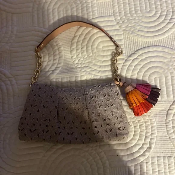 HENRI BENDELTAN CANVAS PINK HANDBAG… Pre-Own see picture for details of bag .